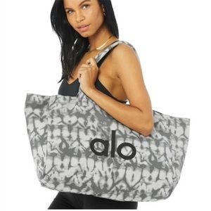 Alo Yoga Shopper Tote
